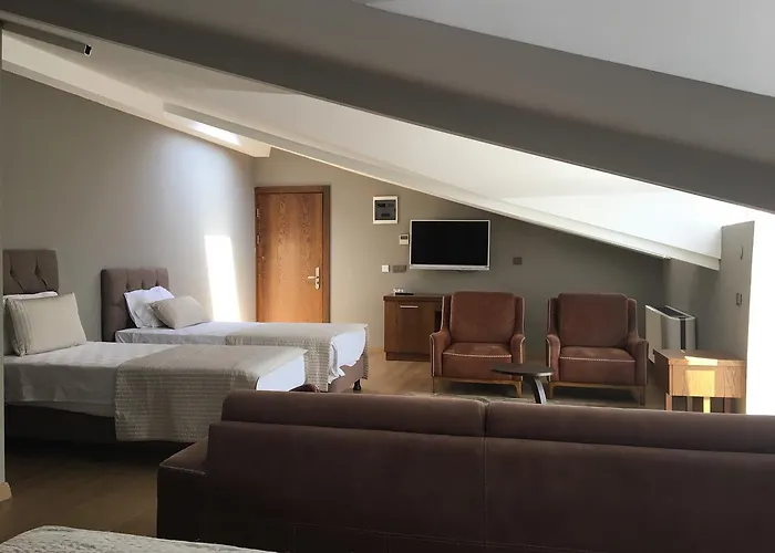 The Elegant Hotel