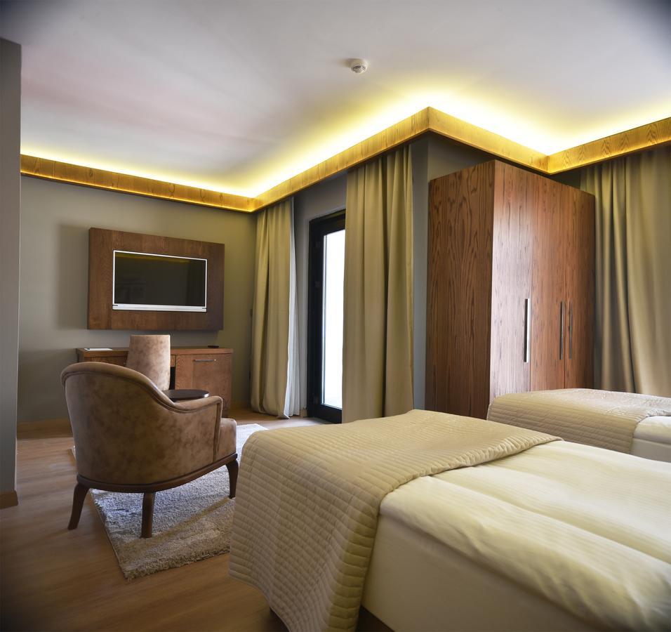 The Elegant Otel 4*